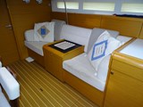 Jeanneau-Sun-Odyssey-509-saloon-port.JPG